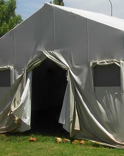 Изготавливаем солдатские палатки в Брянске вместимостью <strong>до 70 человек</strong>